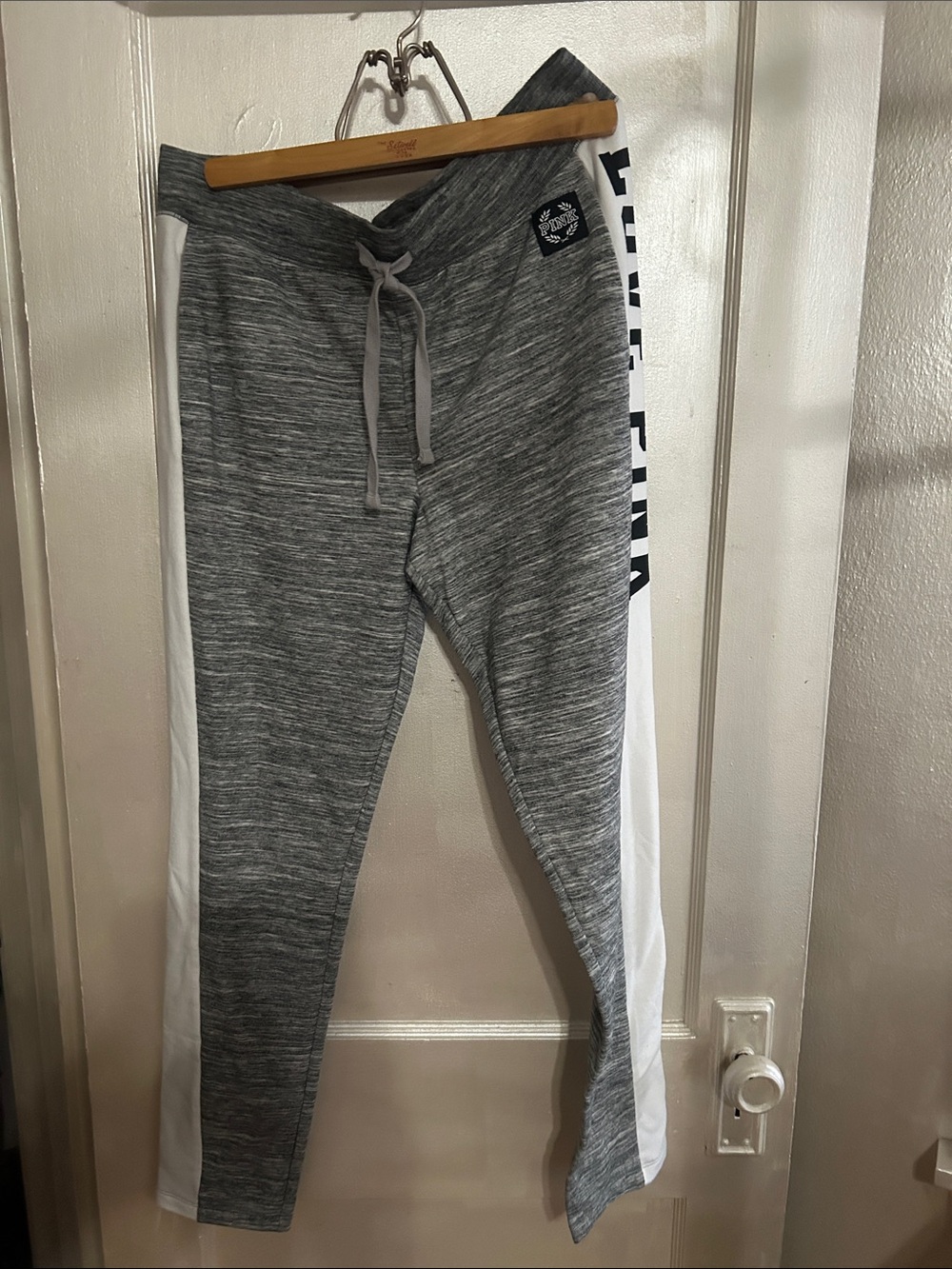 New with tags, Victoria’s Secret Pink grey drawstring sweatpants size large